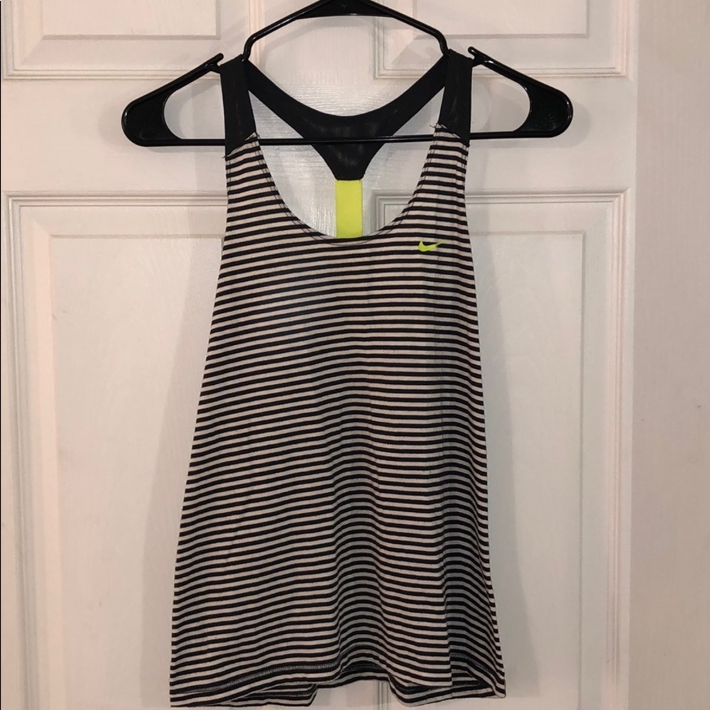 Nike tank top❤️